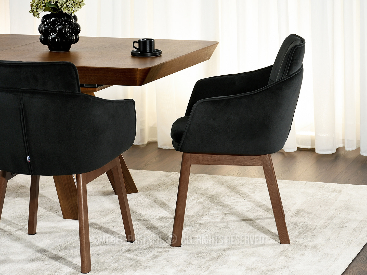 MISTRAL karfás étkezőszék, fekete velúr, dió 2 MISTRAL karfás étkezőszék, fekete velúr, dió - Image 2