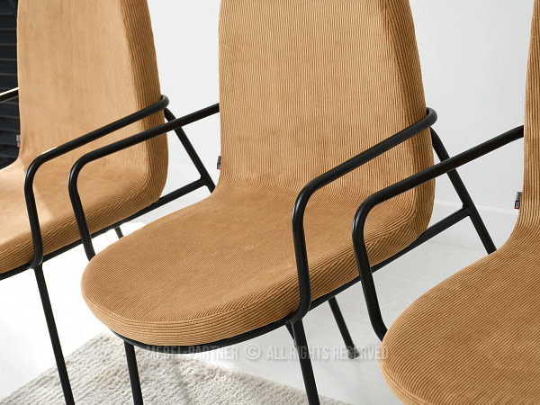 Ulrik ULRIK karfás design étkezőszék, homokszínű kordbársony-fekete 8