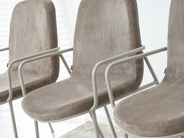 Ulrik ULRIK karfás design étkezőszék, sötét bézs kordbársony-bézs 7