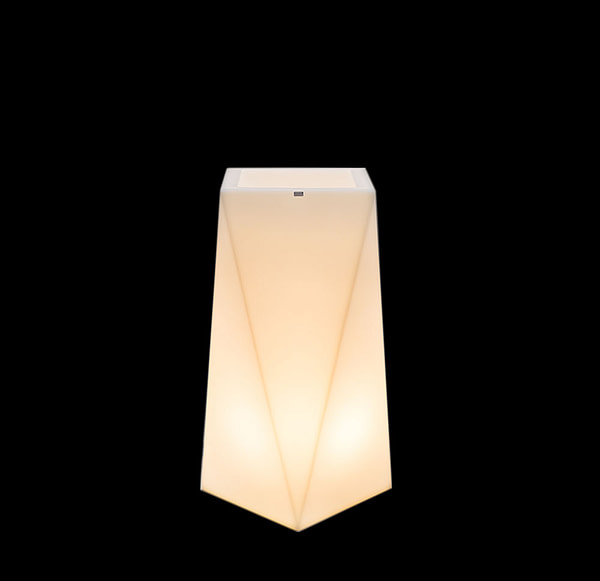 Nevis Nevis óriáskaspó, 75 cm, meleg fényű LED világítással
